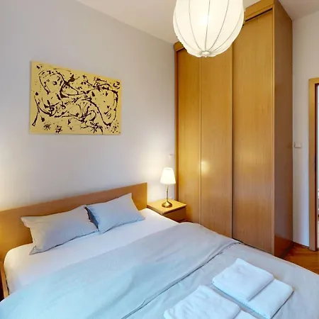 Zamieszkaj Na Samym Rynku *