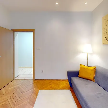 Zamieszkaj Na Samym Rynku *